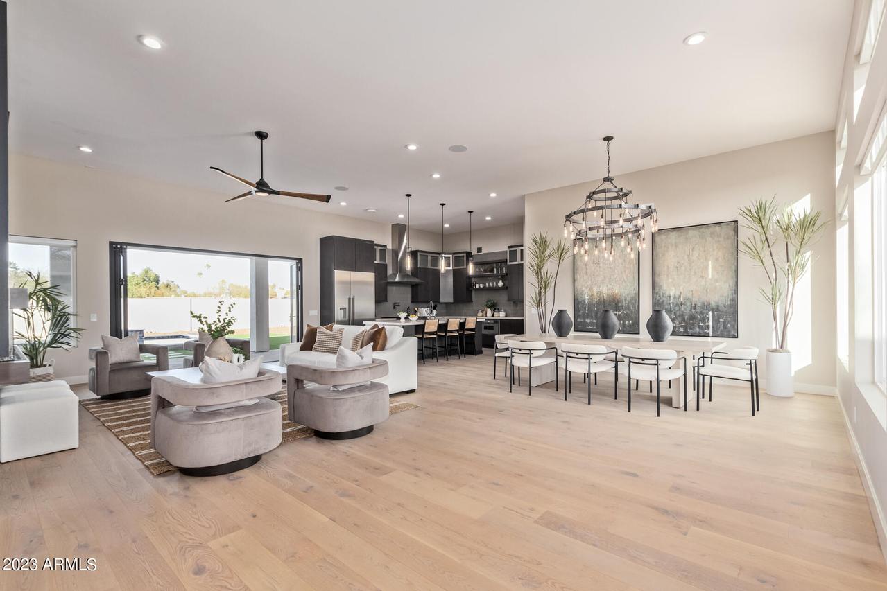 5824 E Turquoise Ave., Paradise Valley, AZ 85253