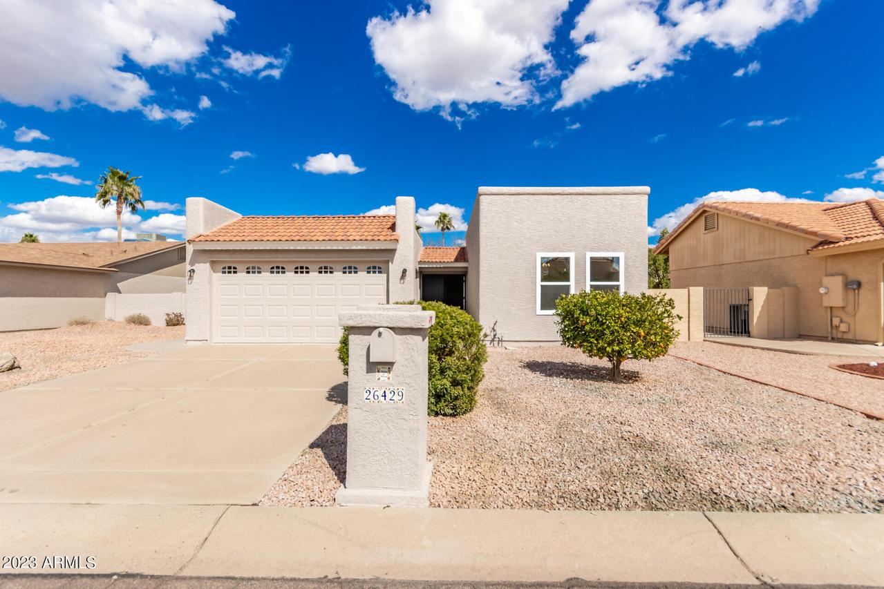 26429 S Dartford Dr., Sun Lakes, AZ 85248