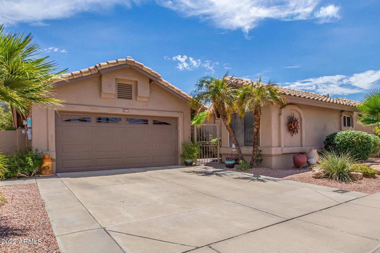 14283 W Kiowa Tr., Surprise, AZ 85374