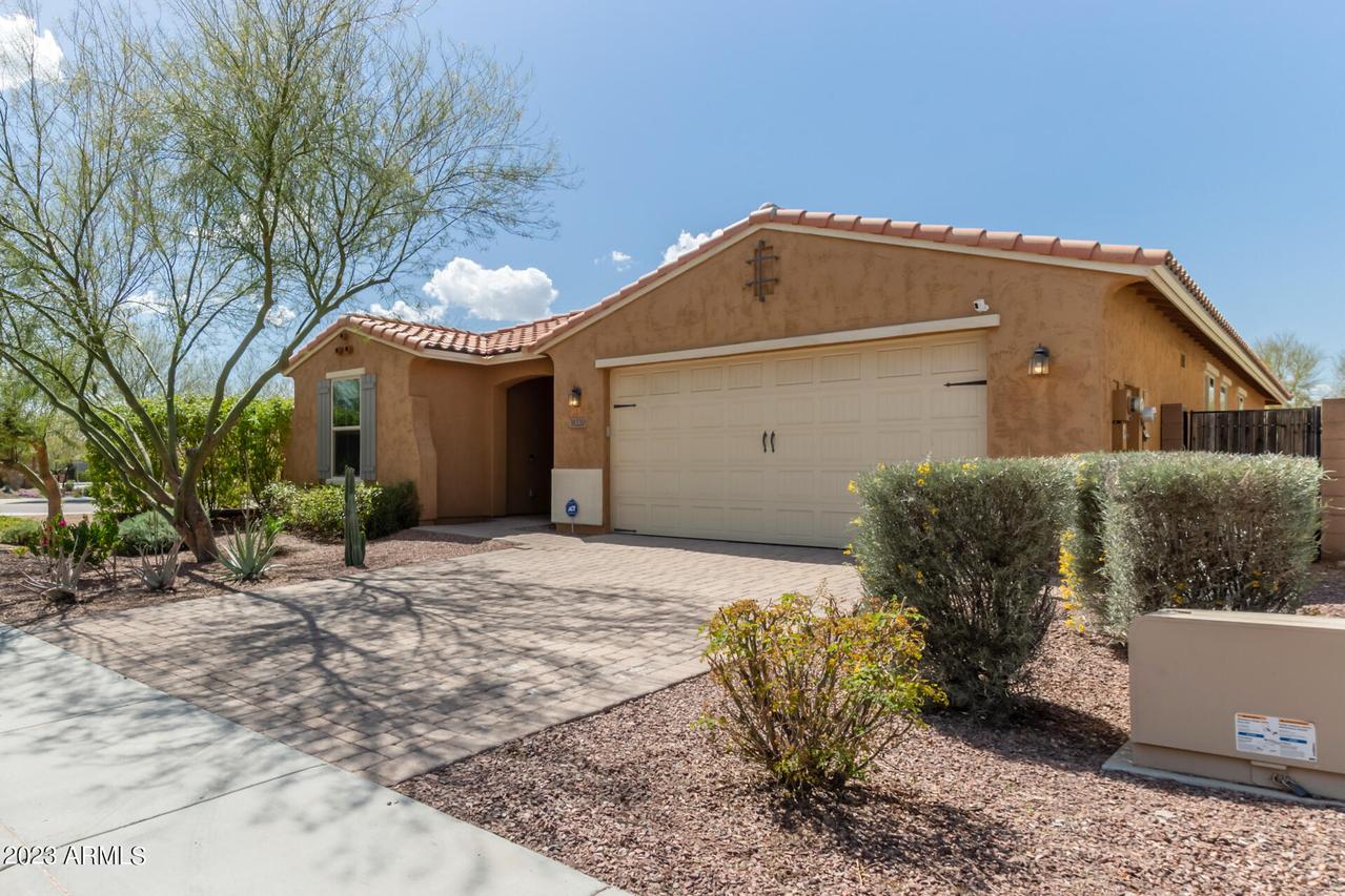 31220 N 26th Dr., Phoenix, AZ 85085