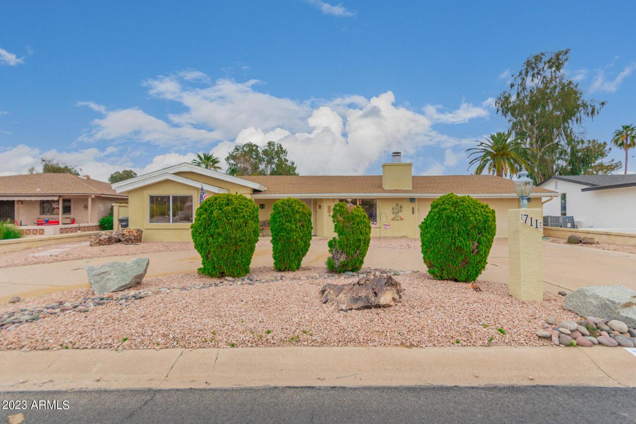 711 S Edgewater Dr., Mesa, AZ 85208