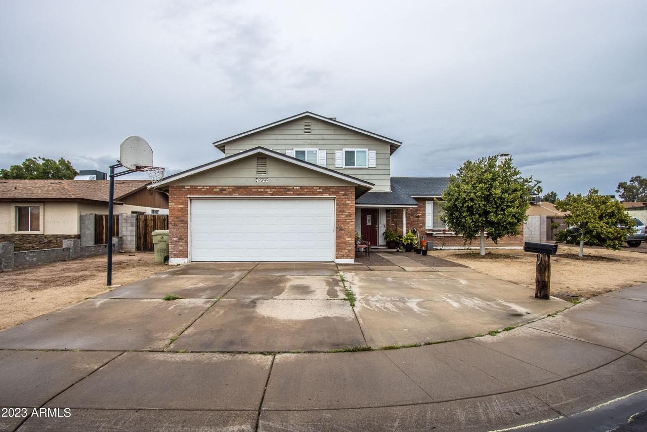 4922 W Becker Ln., Glendale, AZ 85304