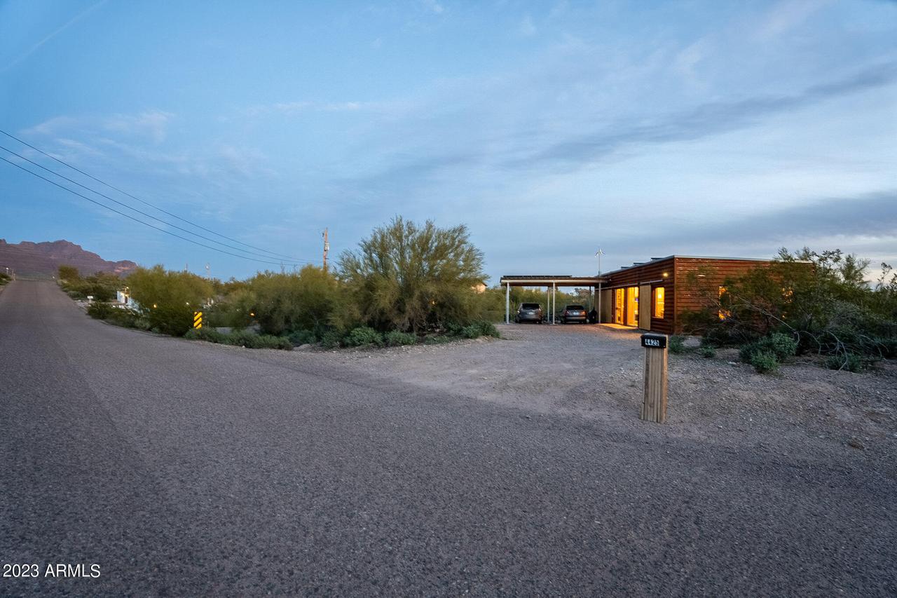 4425 E Junction Dr., Apache Junction, AZ 85119