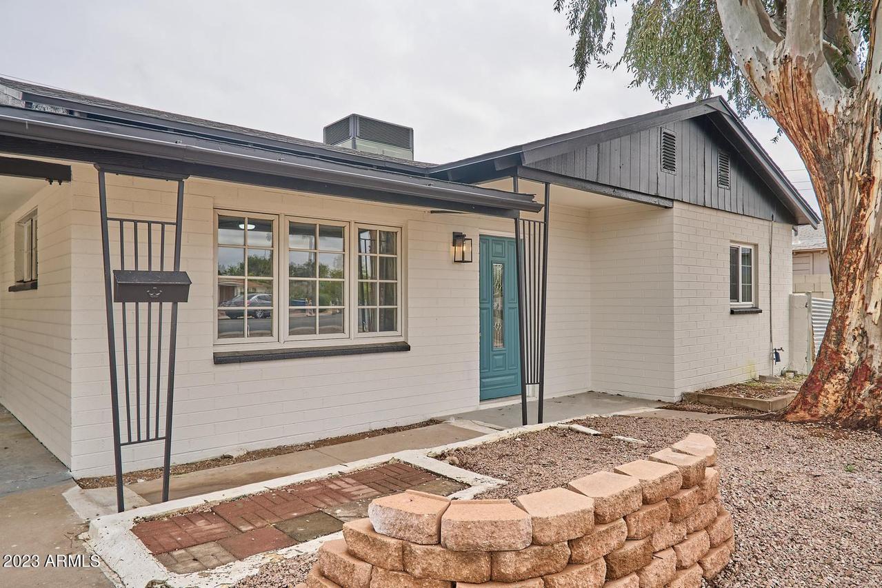 223 N Harris Dr., Mesa, AZ 85203