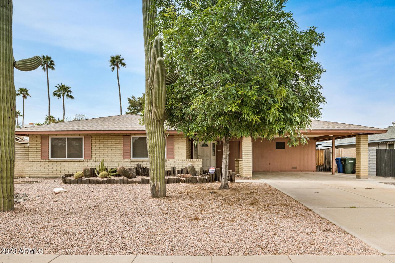 10832 N 37th St., Phoenix, AZ 85028