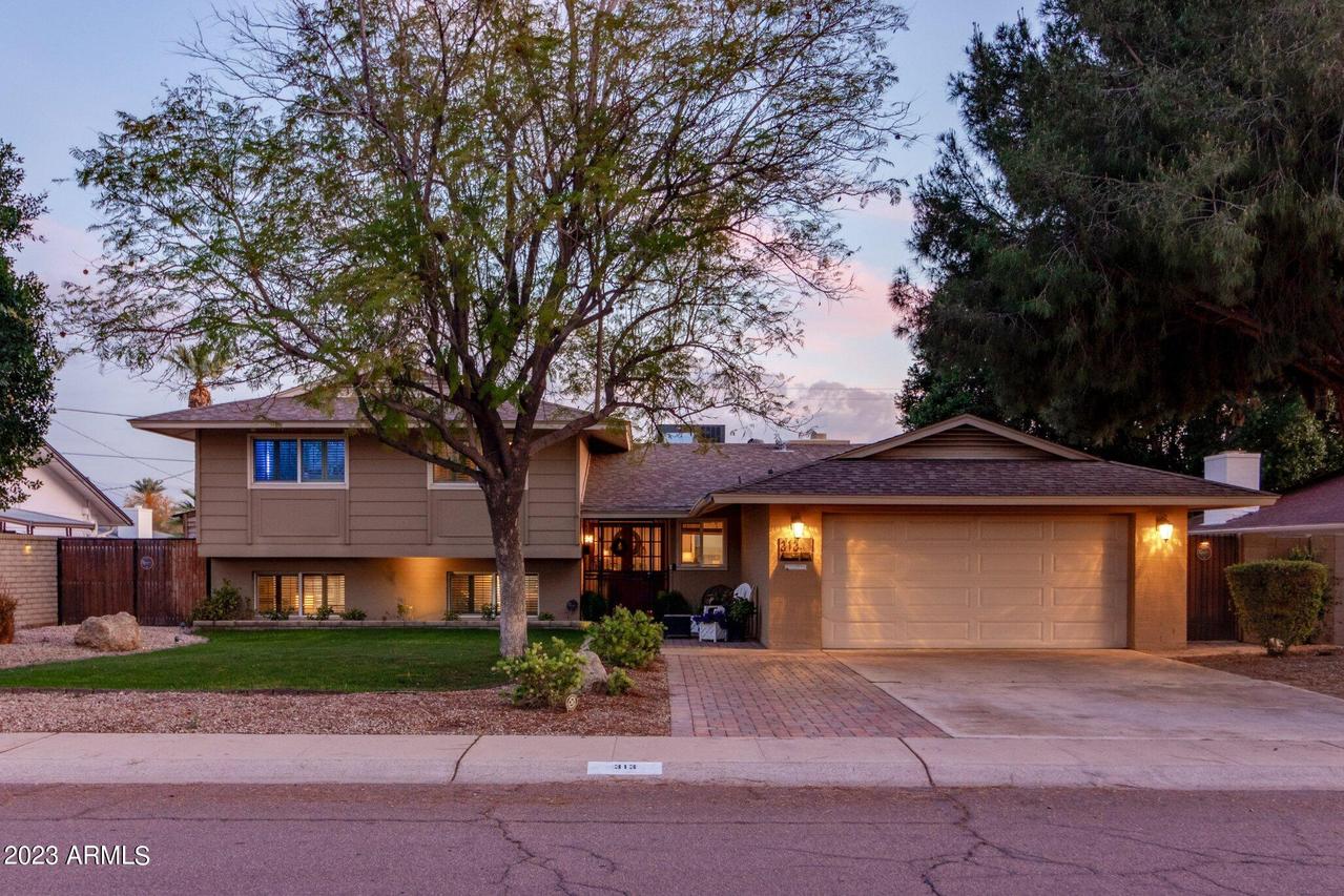 313 E El Caminito Dr., Phoenix, AZ 85020