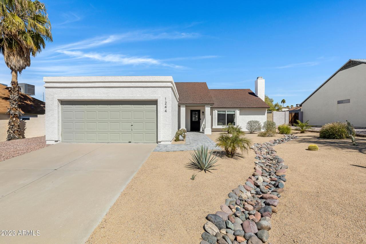 1244 E Topeka Dr., Phoenix, AZ 85024