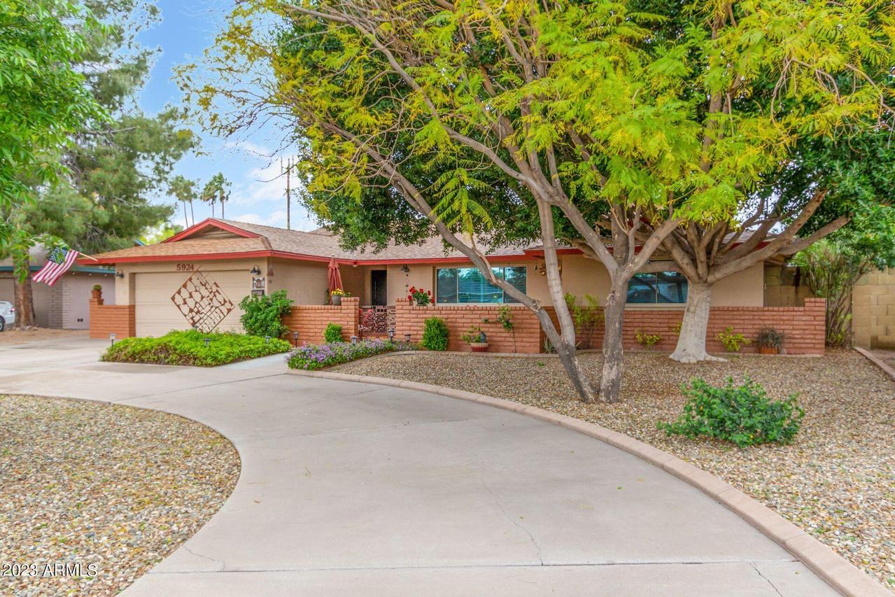 5924 S Bonarden Ln., Tempe, AZ 85283