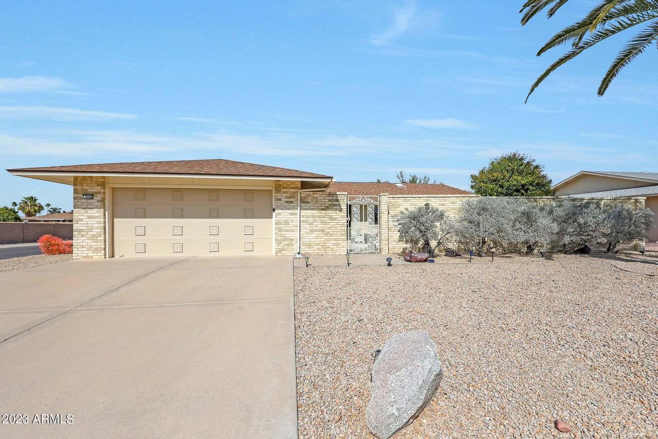 9566 W Willowbrook Dr., Sun City, AZ 85373