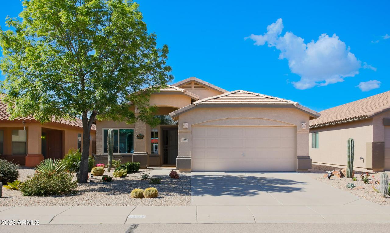 1203 W Mesquite Tree Ln., San Tan Valley, AZ 85143