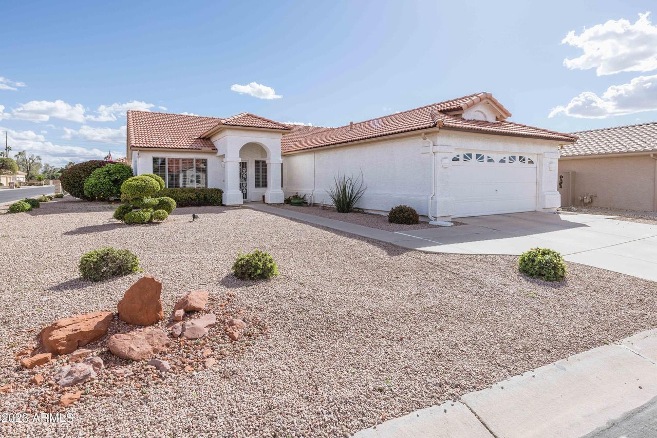 9325 E Coopers Hawk Dr., Sun Lakes, AZ 85248