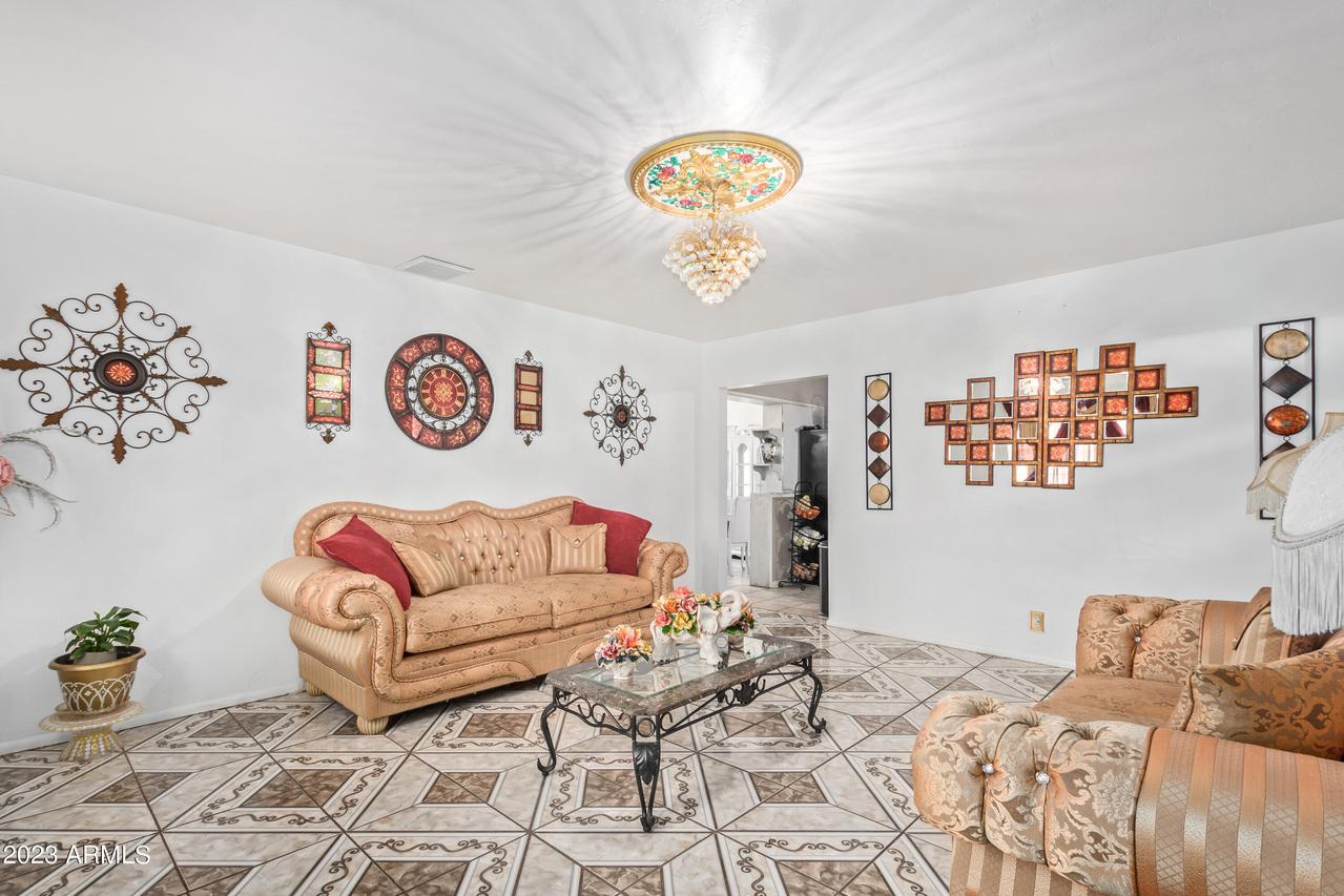 4344 E Hubbell St., Phoenix, AZ 85008