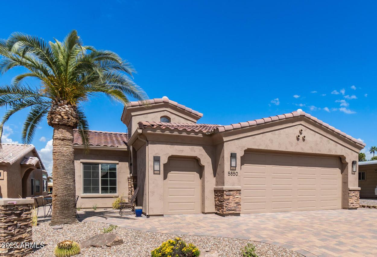 5850 E Leonora St., Mesa, AZ 85215