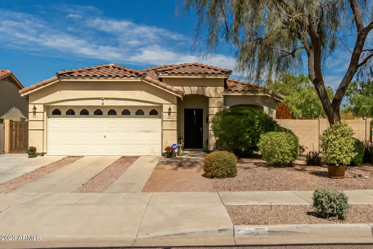 226 E Milada Dr., Phoenix, AZ 85042