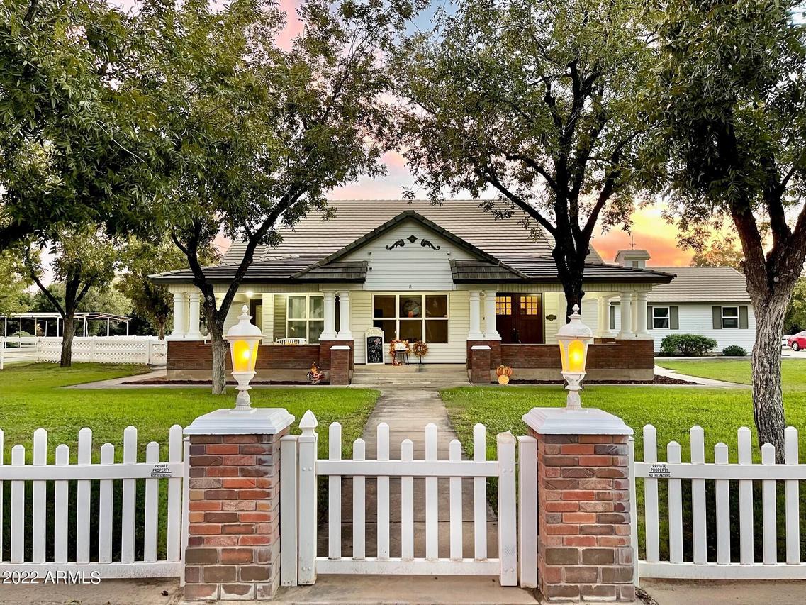 20129 E Pecan Ln., Queen Creek, AZ 85142