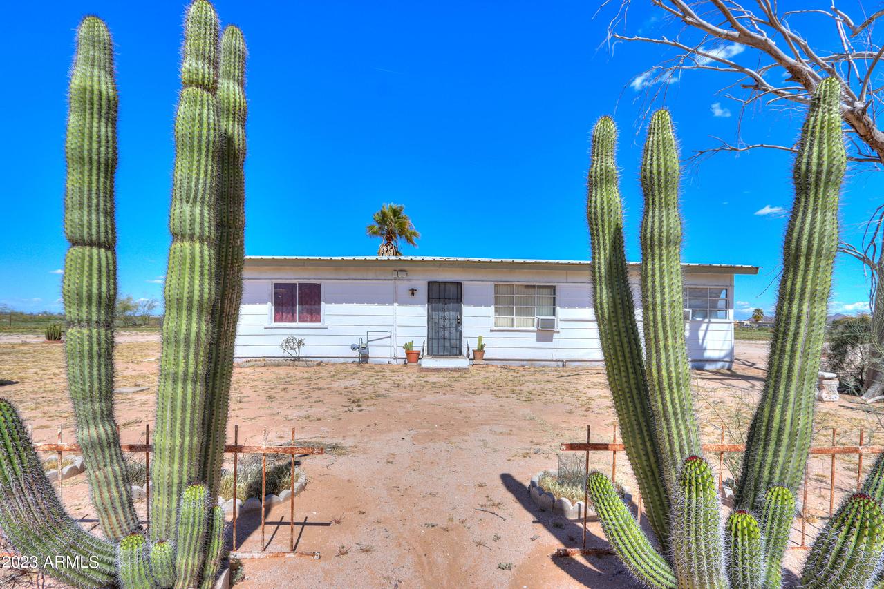 33118 W Santa Cruz Ave., Maricopa, AZ 85138