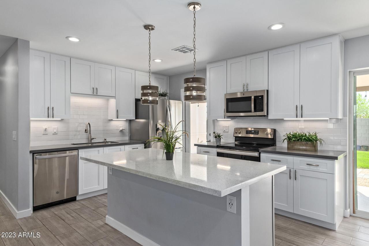 7319 E Roosevelt St., Scottsdale, AZ 85257