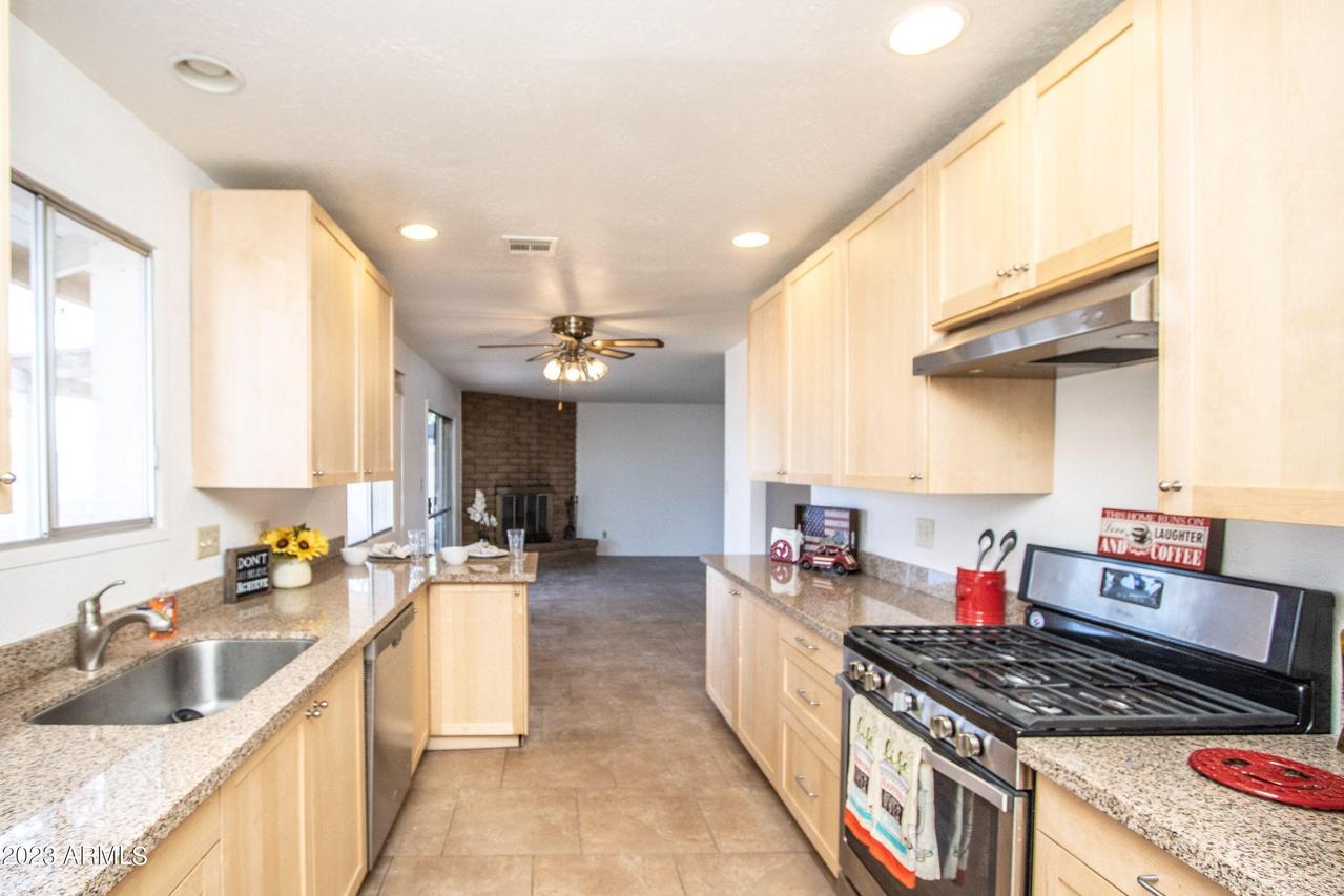 1230 E Loyola Dr., Tempe, AZ 85282