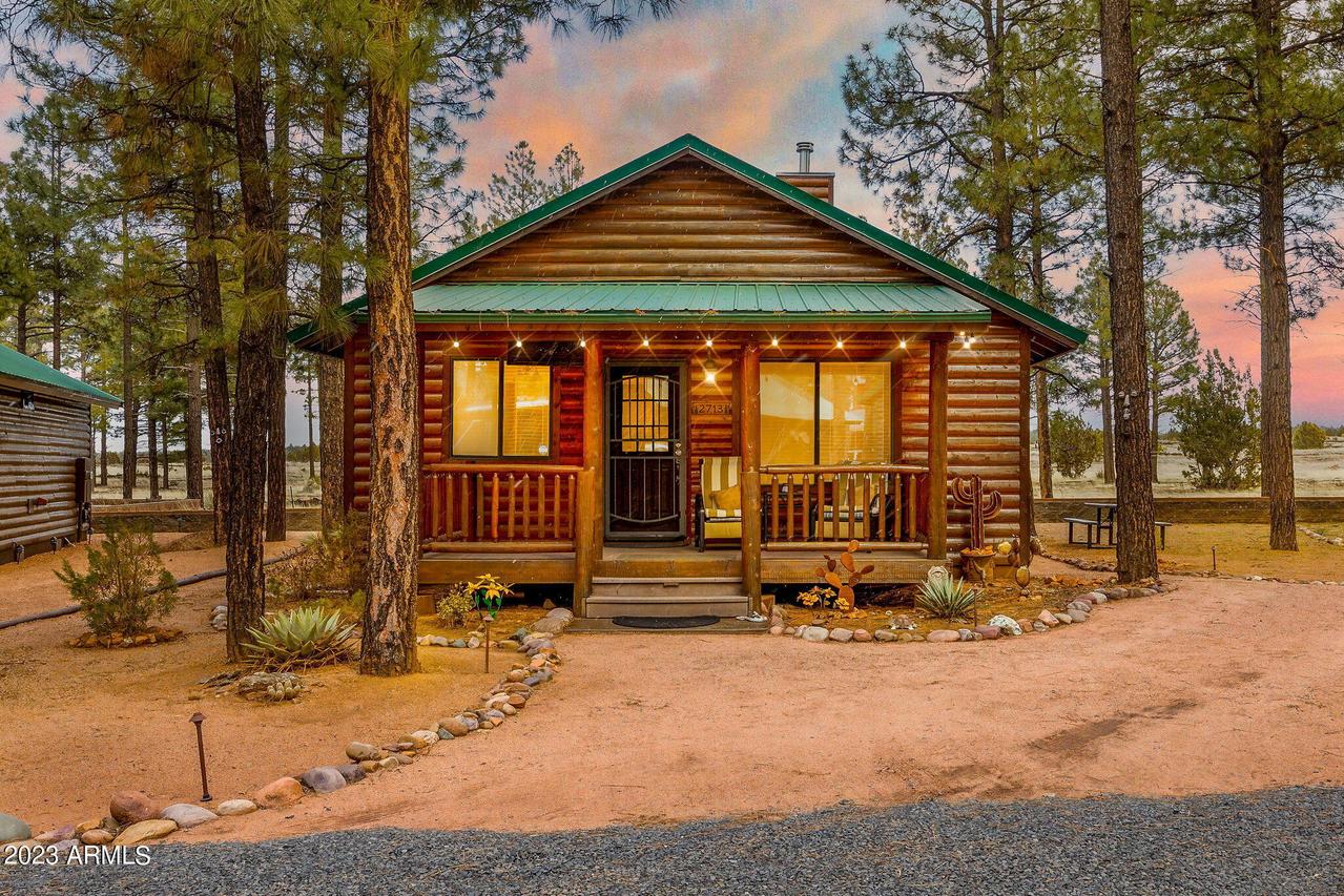 2713 High Pine Loop, Overgaard, AZ 85933