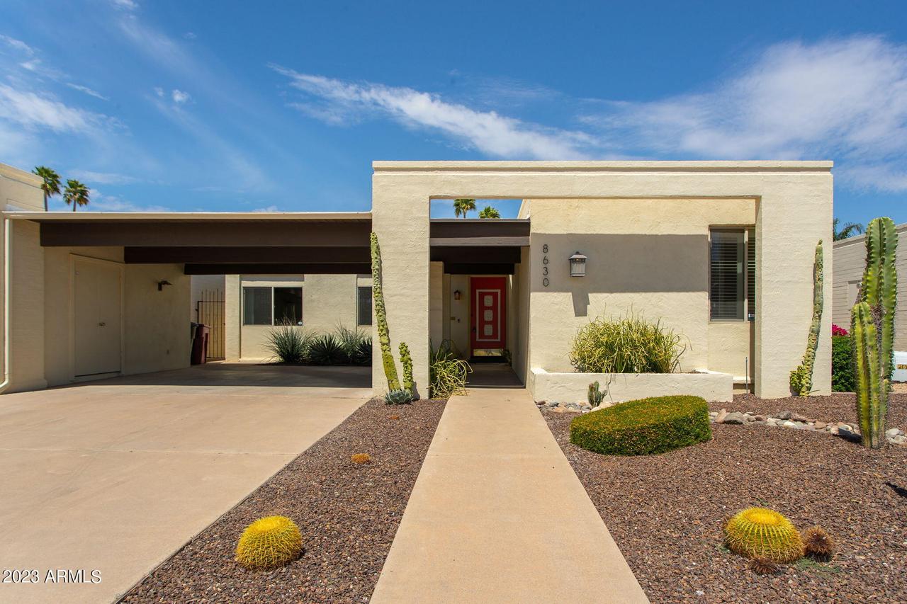 8630 E Monterosa Ave., Scottsdale, AZ 85251