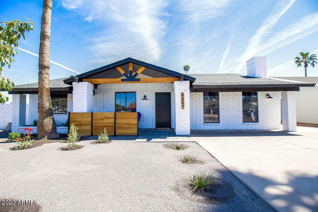 6307 S College Ave., Tempe, AZ 85283