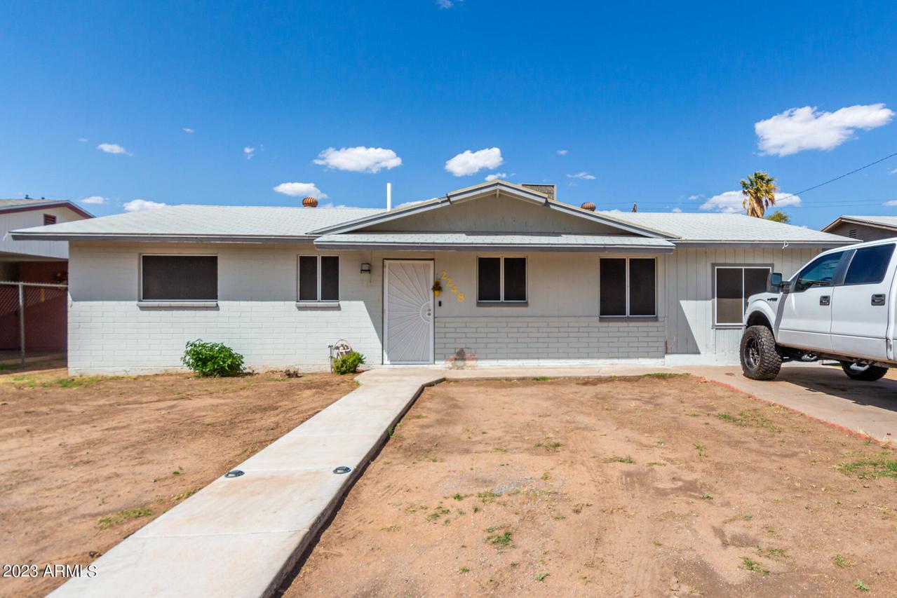 2248 E Chipman Rd., Phoenix, AZ 85040