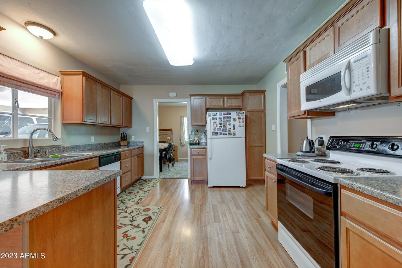 2313 W Village Dr., Phoenix, AZ 85023