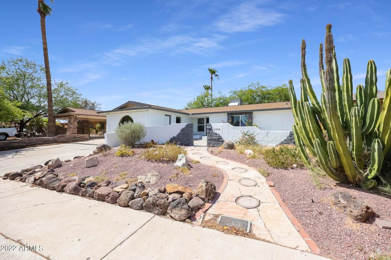 1206 W Halstead Dr., Phoenix, AZ 85023