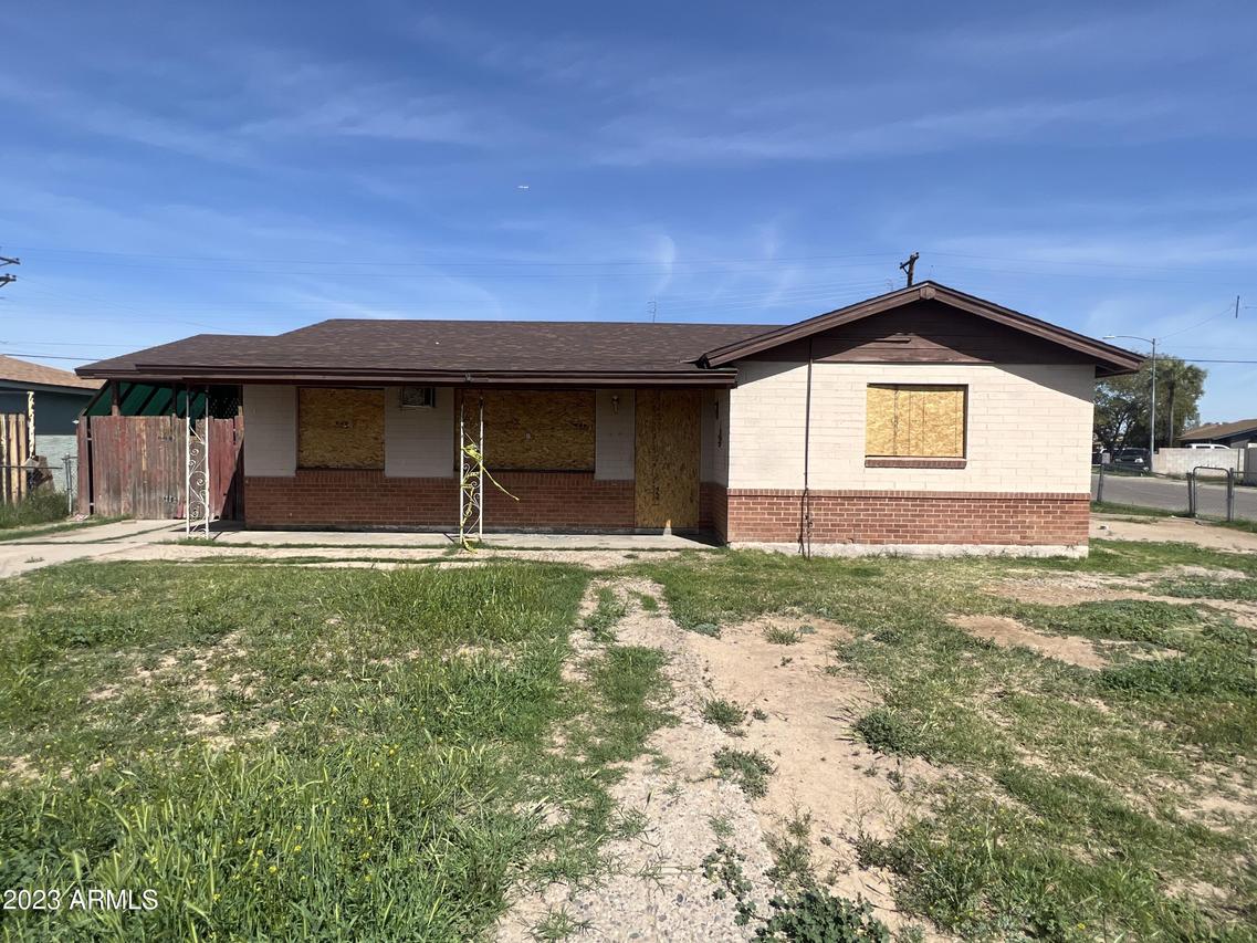 4402 W Crittenden Ln., Phoenix, AZ 85031