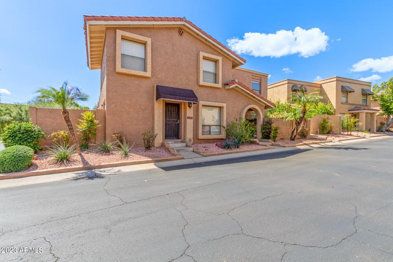 10420 N 10th St. #2, Phoenix, AZ 85020