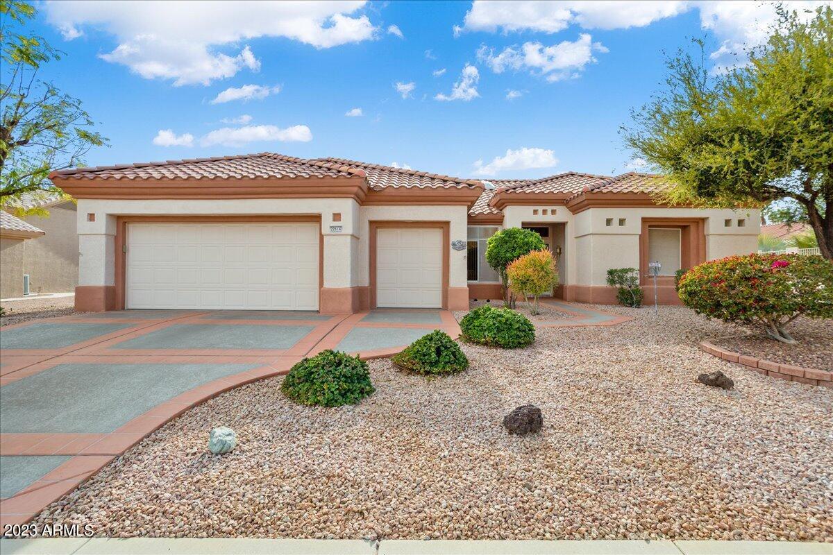 22614 N Las Brizas Ln., Sun City West, AZ 85375