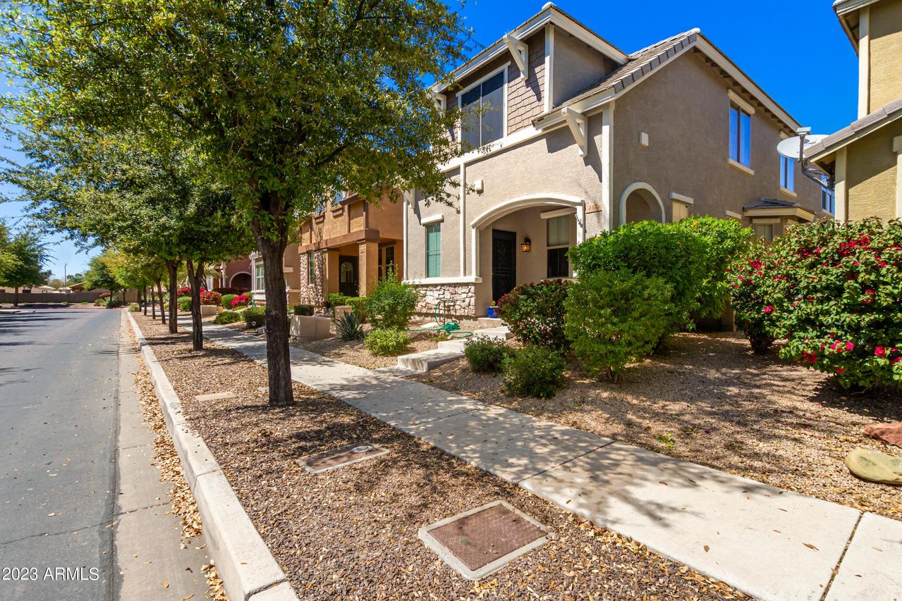 4364 E Rosemonte Dr., Phoenix, AZ 85050