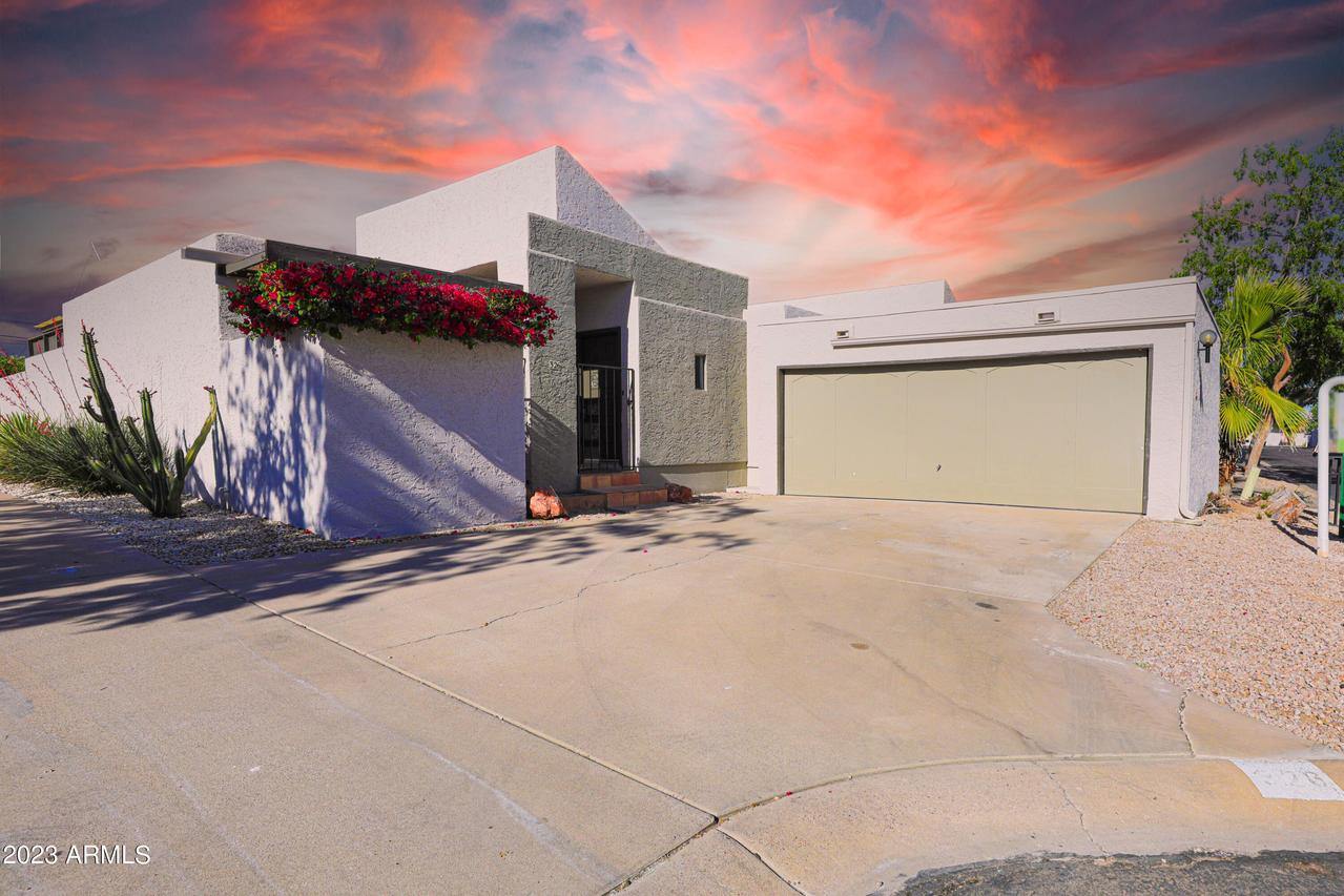 326 E Embassy St., Tempe, AZ 85288