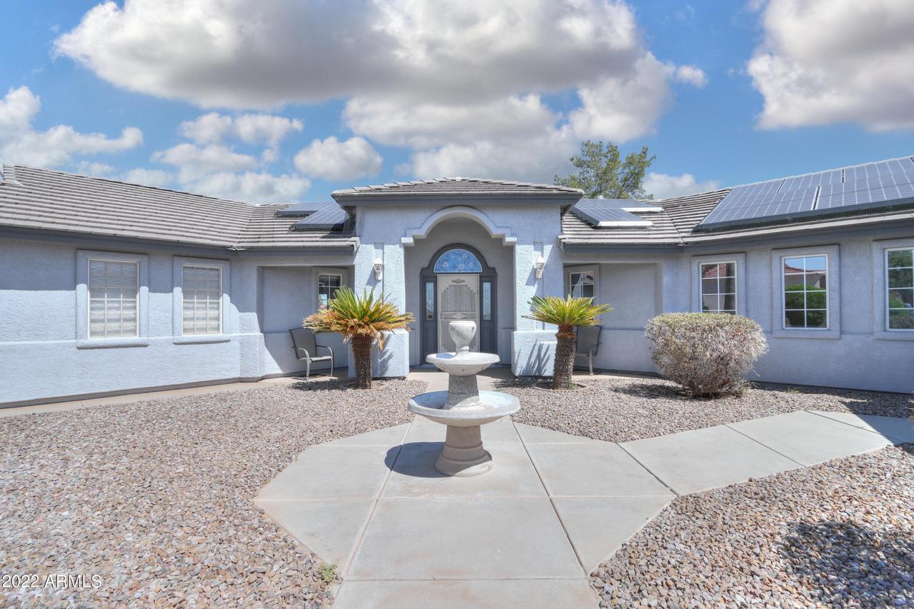 15301 S Bentley Pl., Arizona City, AZ 85123