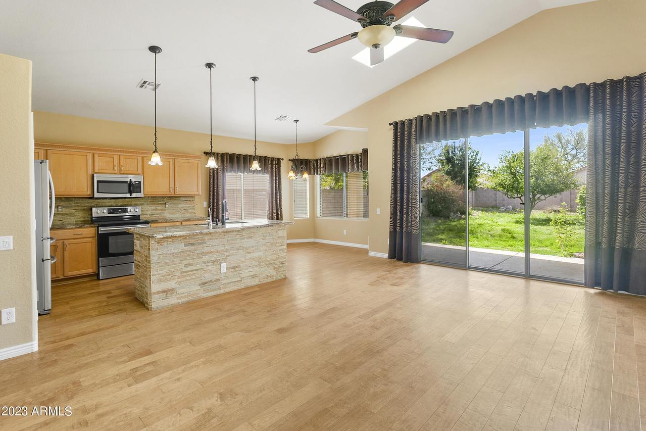 2441 E Cielo Grande Ave., Phoenix, AZ 85024