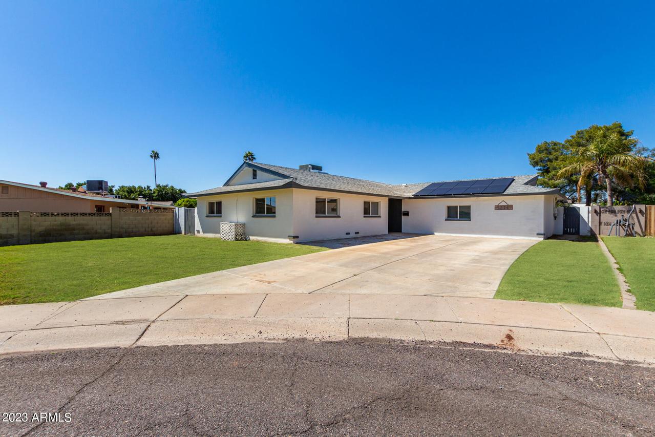 3216 W Hearn Rd., Phoenix, AZ 85053