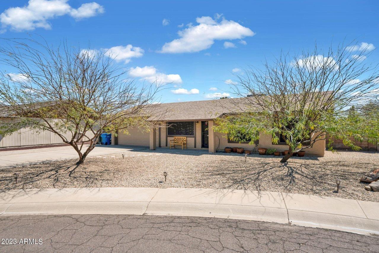 4933 W Villa Maria Dr., Glendale, AZ 85308