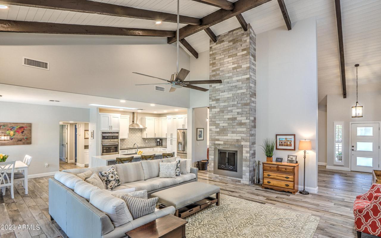 8619 E San Lorenzo Dr., Scottsdale, AZ 85258