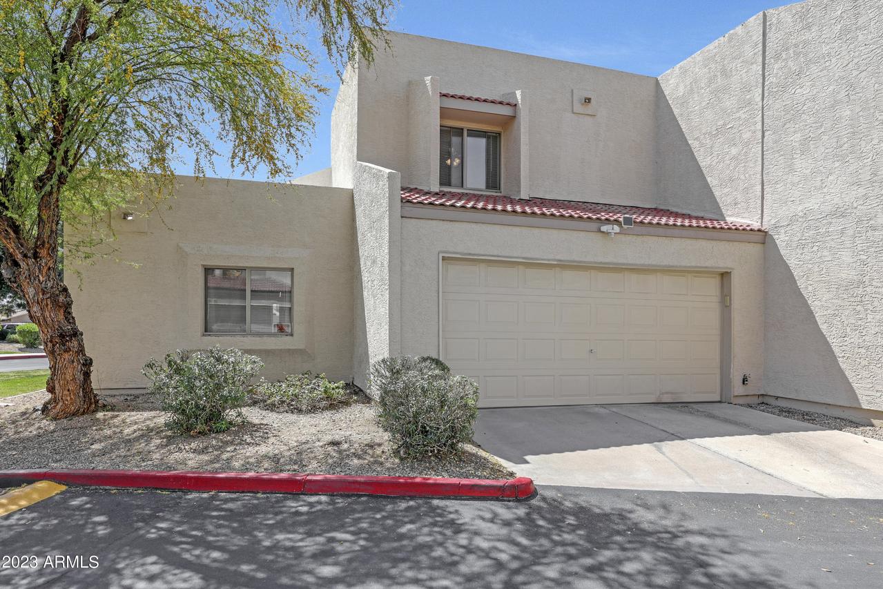8850 N 47th Ln., Glendale, AZ 85302