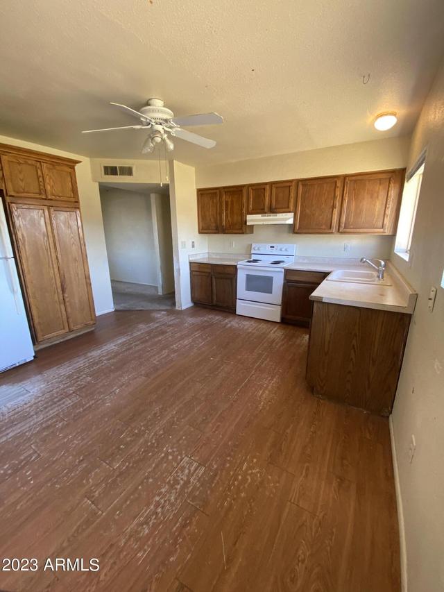 13203 W Tuckey Ln., Glendale, AZ 85307