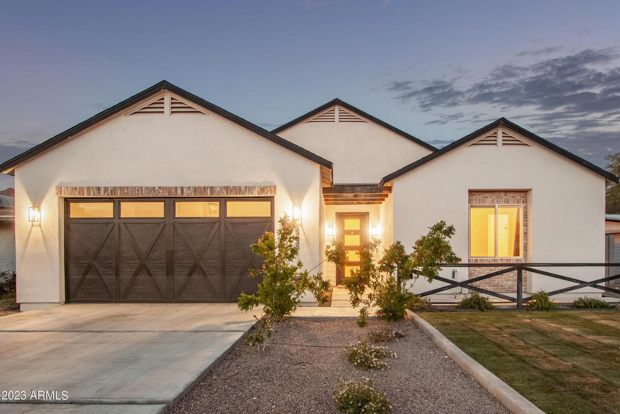 4239 N 42nd St., Phoenix, AZ 85018