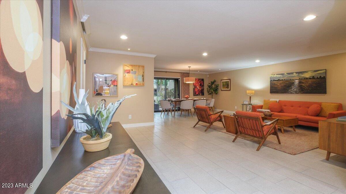 8177 E Del Caverna Dr., Scottsdale, AZ 85258