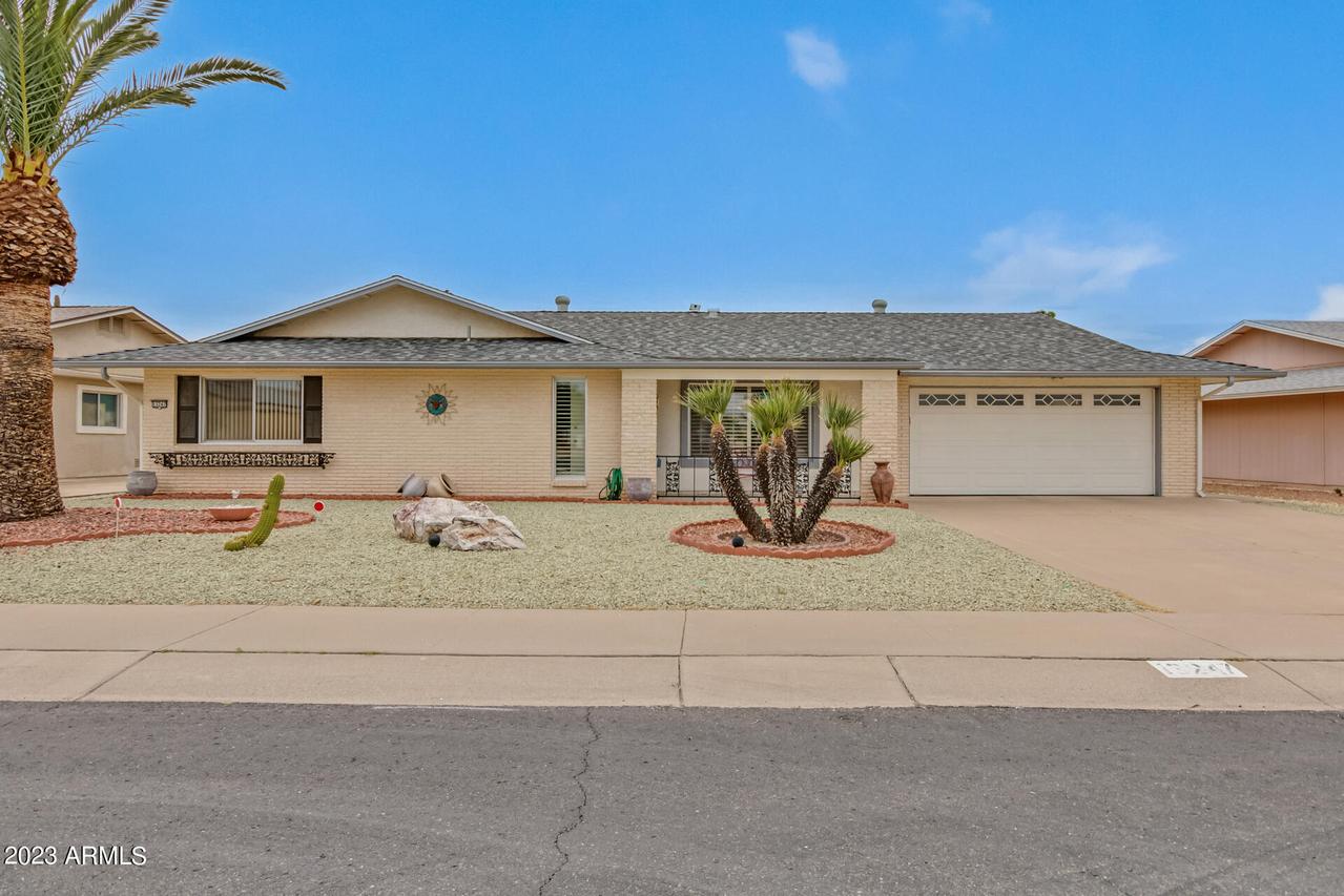 13247 W Gaucho Dr., Sun City West, AZ 85375