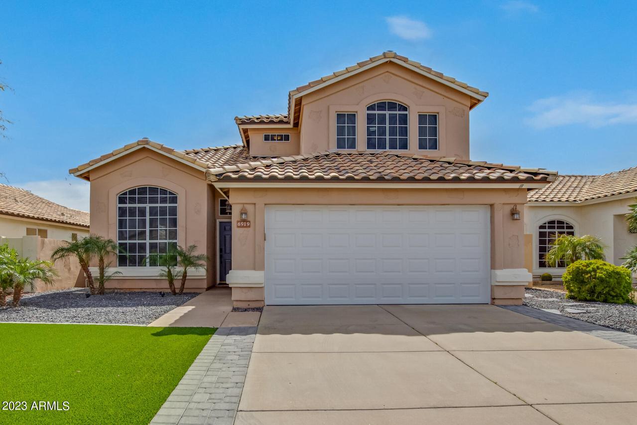 6919 W Tina Ln., Glendale, AZ 85310