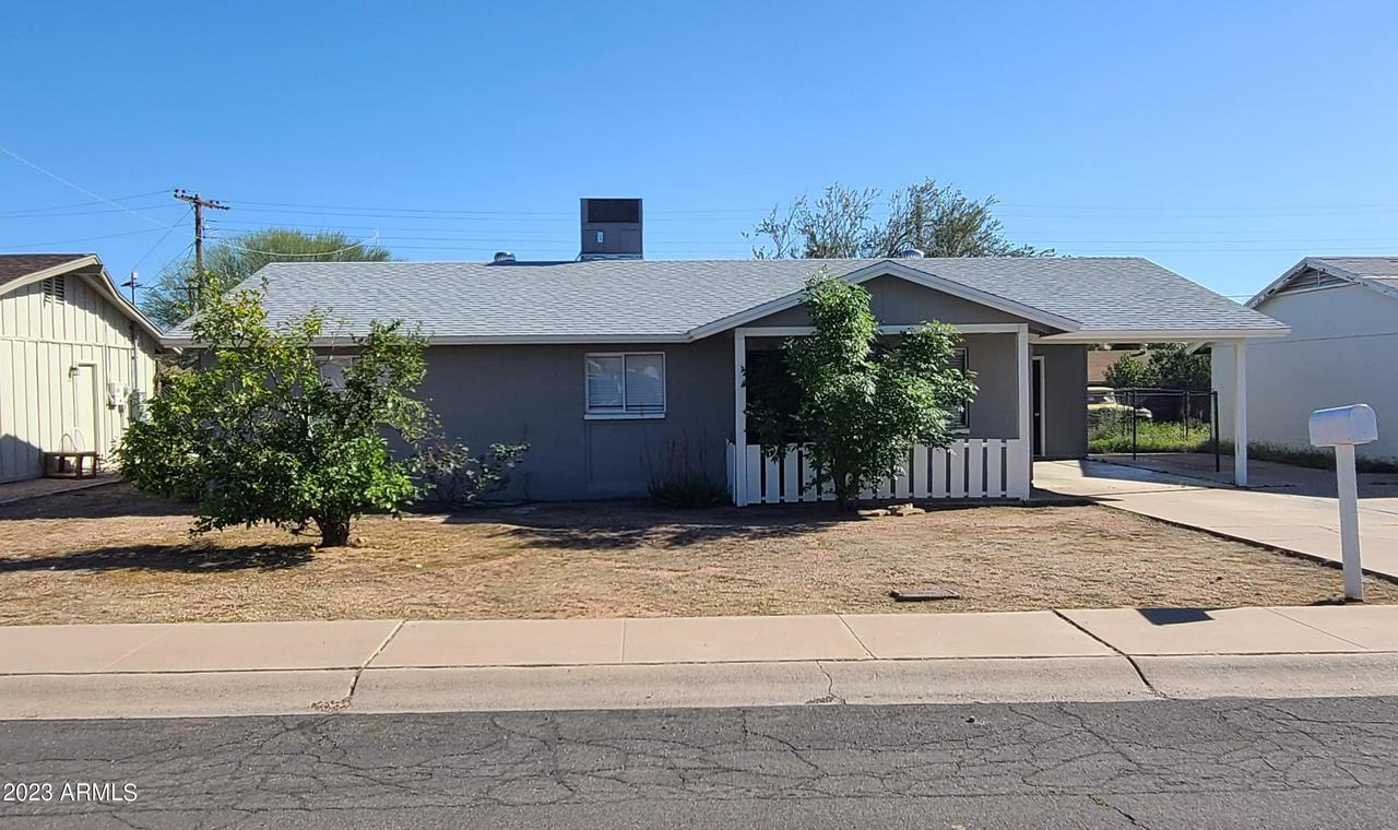 915 W 3rd Ave., Apache Junction, AZ 85120