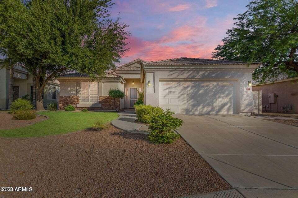 9331 E Kiva Ave., Mesa, AZ 85212
