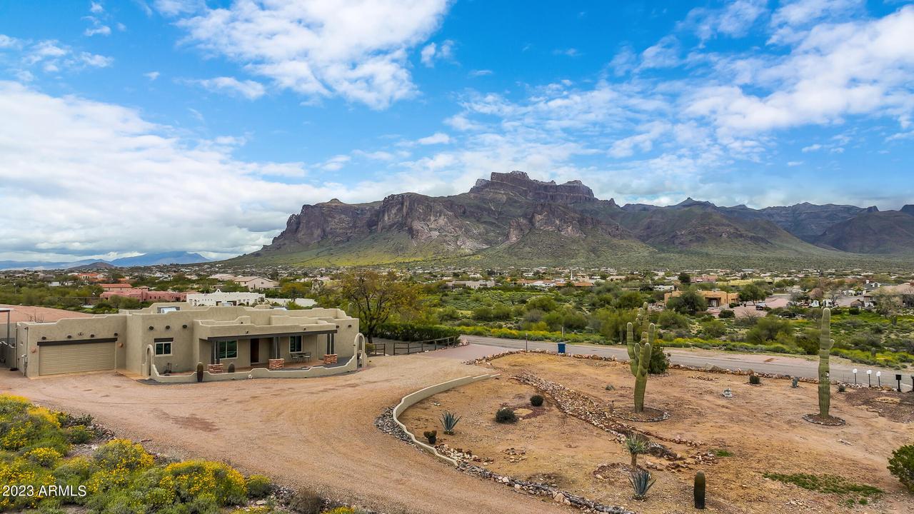 4386 E 4th Ave., Apache Junction, AZ 85119