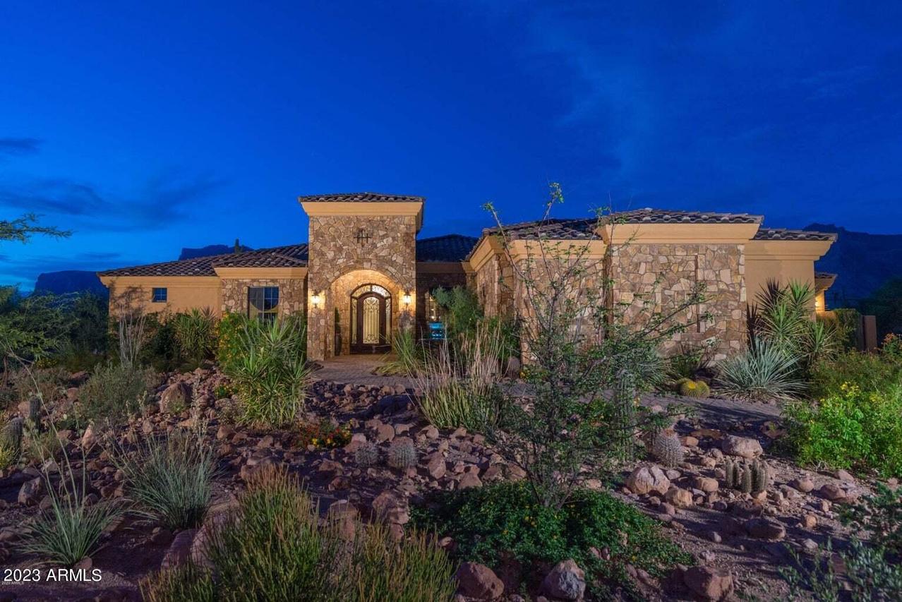 8600 E Quartz Mountain Dr., Gold Canyon, AZ 85118