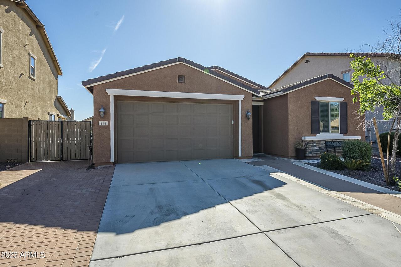 241 N 167th Ln., Goodyear, AZ 85338