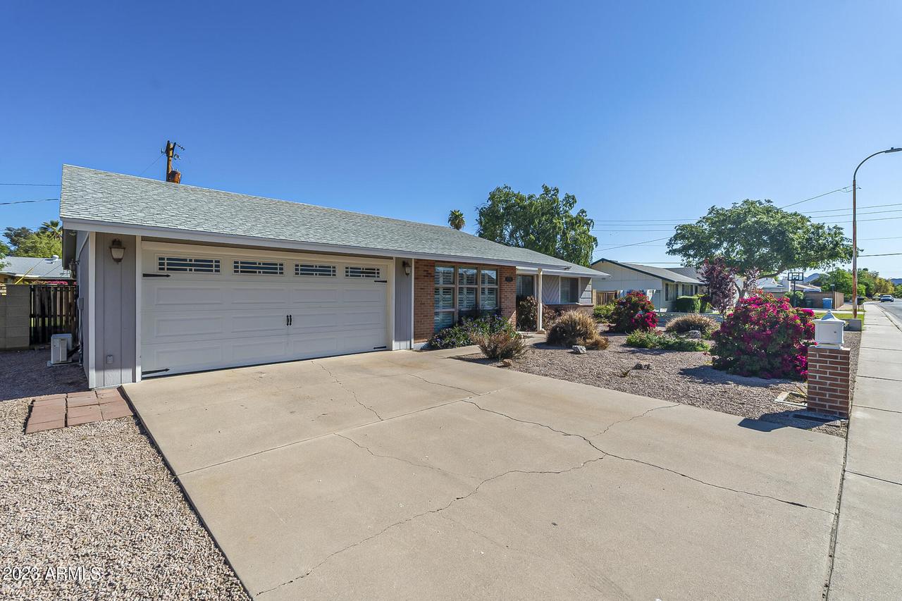 1574 W Lawrence Ln., Phoenix, AZ 85021